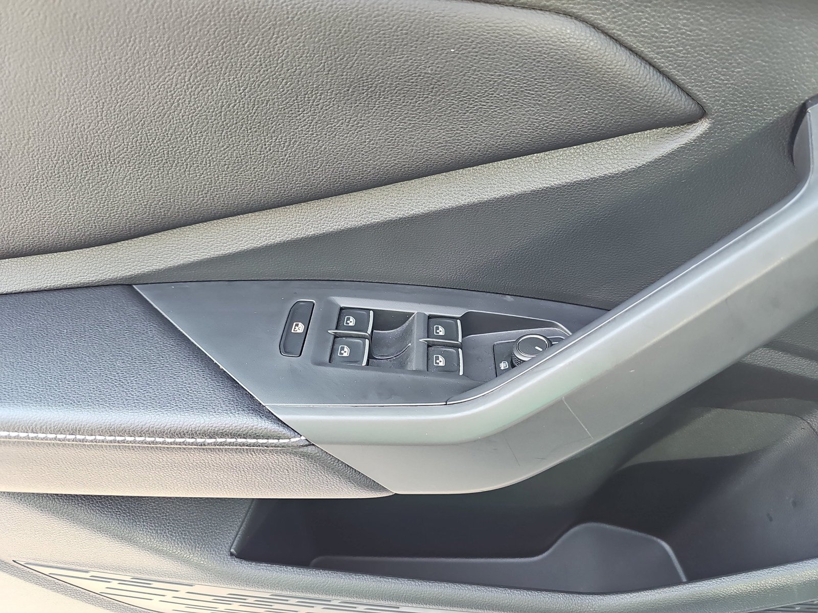 Used 2026 Volkswagen Jetta S FWD image 23