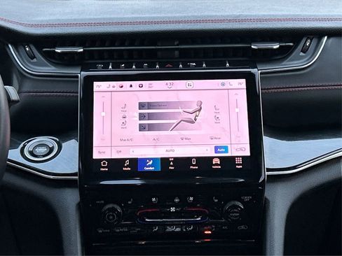 Certified 2022 Jeep Grand Cherokee Trailhawk w/ ADV Protech Group II image 18