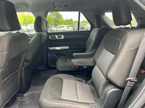 Used 2024 Ford Explorer XLT w/ Class IV Trailer Tow Package AWD/4WD image 18