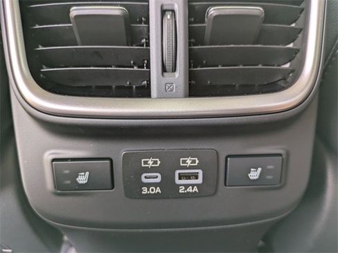 New 2025 Subaru Outback Limited image 28