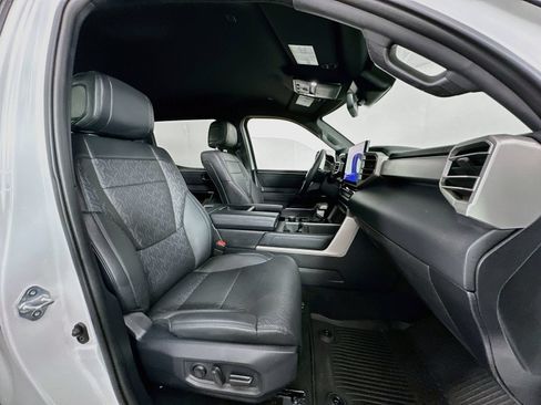 Certified 2025 Toyota Tundra Limited AWD/4WD image 28