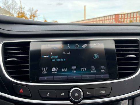 Used 2018 Buick LaCrosse Premium image 20