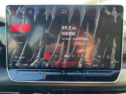 New 2026 Volkswagen GTI SE FWD image 34