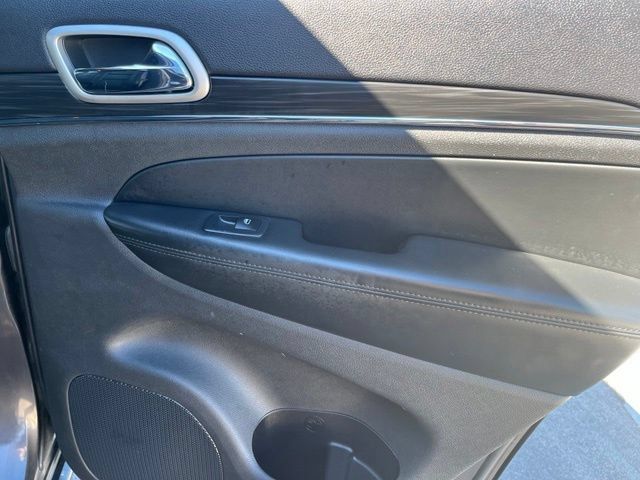 Certified 2019 Jeep Grand Cherokee Limited w/ Luxury Group II AWD/4WD image 25