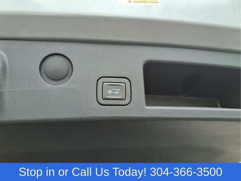 Used 2025 Chevrolet Equinox LT w/ Convenience Package II AWD/4WD image 15