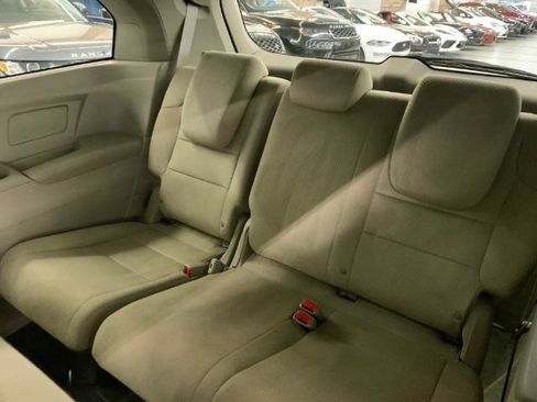 Used 2016 Honda Odyssey LX image 12