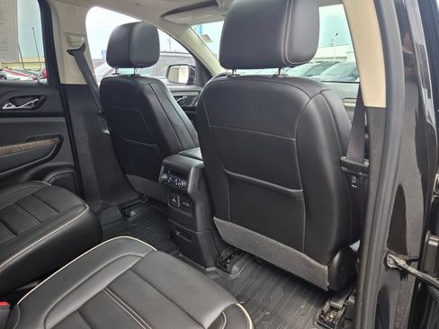 Used 2021 GMC Acadia Denali w/ Denali Ultimate Package AWD/4WD image 27