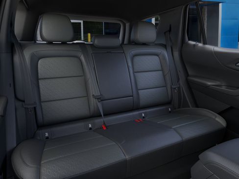 New 2025 Chevrolet Equinox LT w/ Convenience Package II image 41