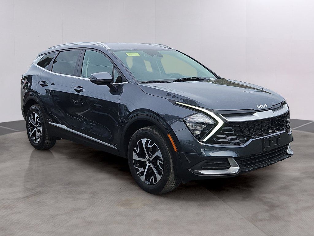 Certified 2023 Kia Sportage EX AWD/4WD image 3
