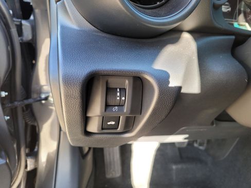 Used 2023 Toyota GR86 RWD image 6