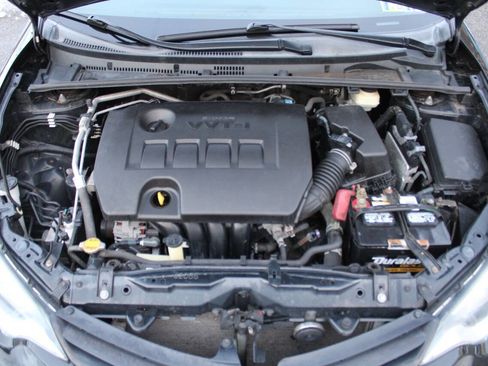 Used 2016 Toyota Corolla L image 14