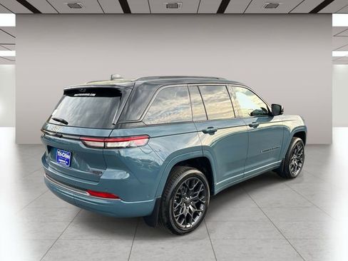New 2026 Jeep Grand Cherokee Summit AWD/4WD image 3