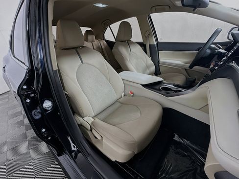 Used 2023 Toyota Camry LE image 26