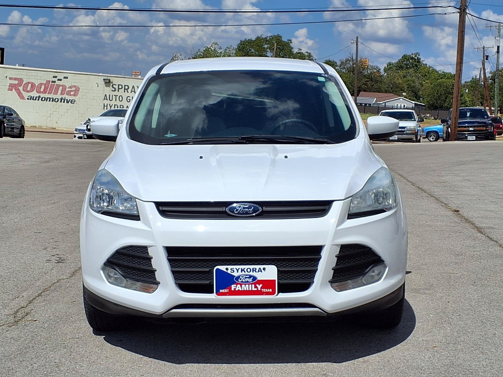Used 2016 Ford Escape SE FWD image 2