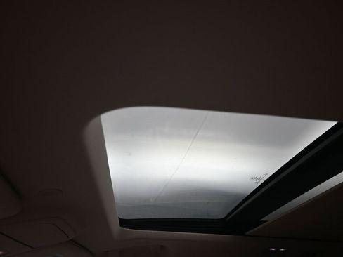 Used 2020 Ford Explorer Limited image 19