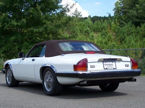 Used 1989 Jaguar XJS V12 Convertible image 2