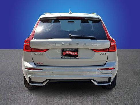Used 2023 Volvo XC60 B6 Ultimate w/ Climate Package image 5