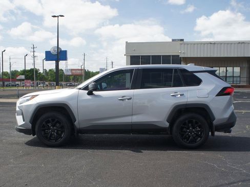 Used 2024 Toyota RAV4 LE FWD image 10