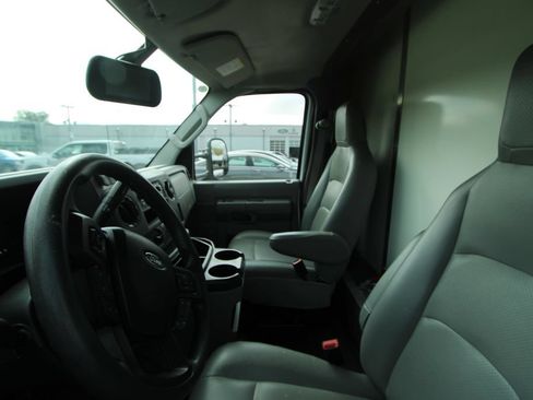Used 2026 Ford E-350 and Econoline 350 Super Duty w/ Power Equipment Group RWD image 18