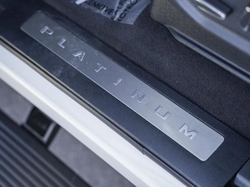 Certified 2022 Ford F450 Platinum w/ FX4 Off-Road Package image 50