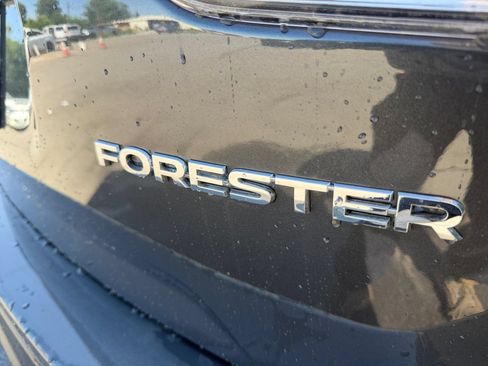 Used 2021 Subaru Forester Premium AWD/4WD image 27