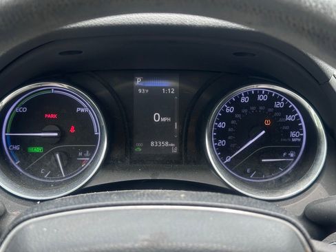 Used 2020 Toyota Camry LE FWD image 25