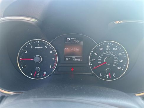 Used 2017 Kia Forte LX image 38
