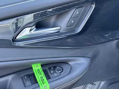 New 2026 Chevrolet Blazer EV LT image 12