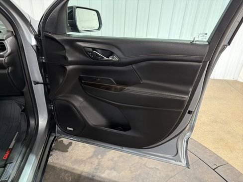 Certified 2023 GMC Acadia AT4 w/ Preferred Package image 22