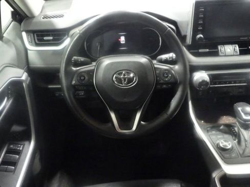 Used 2019 Toyota RAV4 Limited w/ Cold Weather Package AWD/4WD image 9