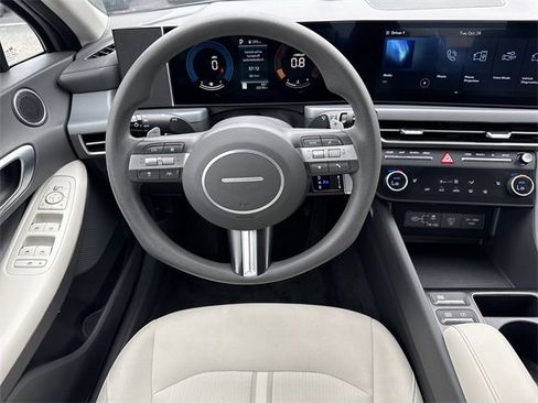 Used 2025 Hyundai Sonata SEL image 12