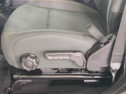 New 2026 Jeep Gladiator Sport image 19