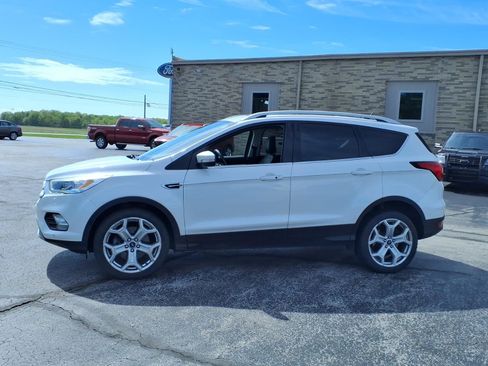 Used 2019 Ford Escape Titanium AWD/4WD image 5