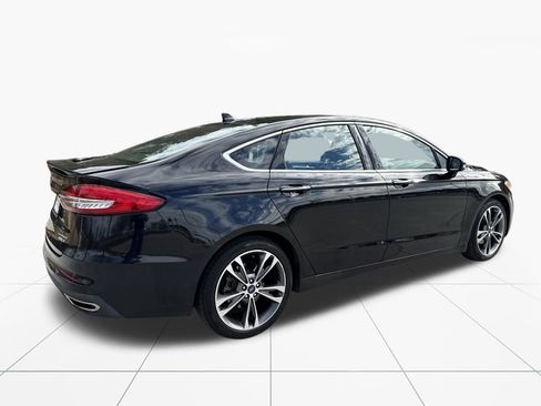Used 2020 Ford Fusion Titanium image 9