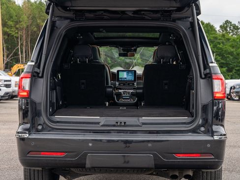 Used 2020 Lincoln Navigator Reserve w/ Equipment Group 208A Reserve AWD/4WD image 34