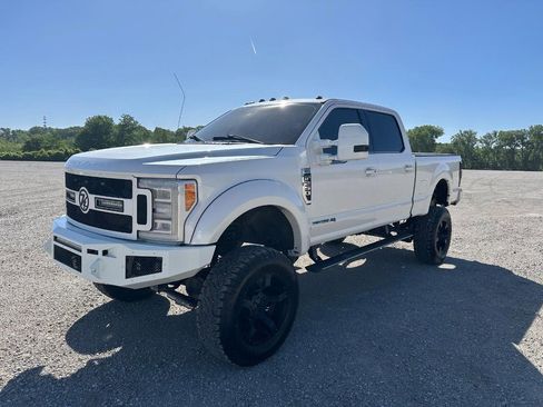 Used 2018 Ford F250 Platinum w/ Platinum Ultimate Package AWD/4WD image 7
