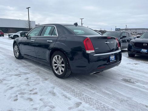 Used 2015 Chrysler 300 C w/ Light Group image 6