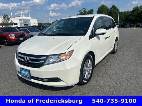 Used 2016 Honda Odyssey SE image 2
