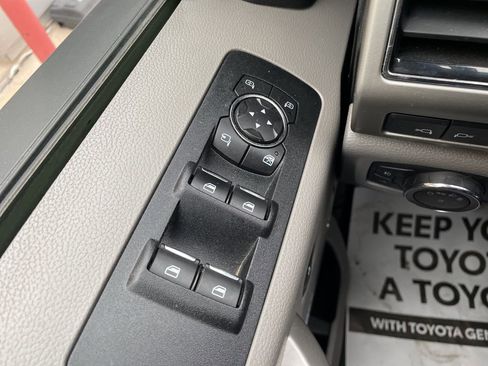 Used 2018 Ford F150 Lariat w/ Equipment Group 502A Luxury image 32