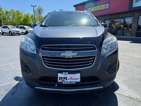 Used 2016 Chevrolet Trax LT w/ LT Convenience Package FWD image 2