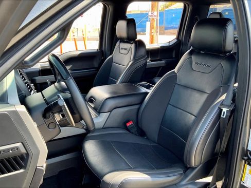 Used 2019 Ford F150 Raptor w/ Equipment Group 802A Luxury AWD/4WD image 8