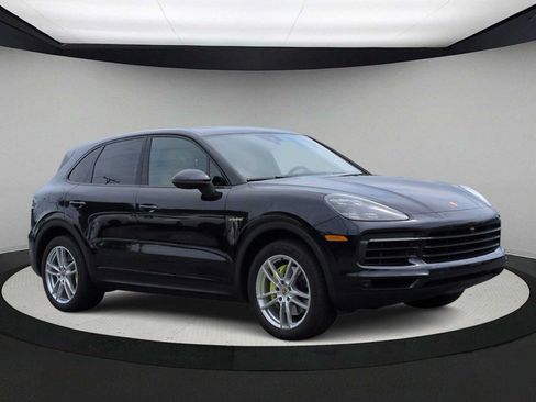 Used 2021 Porsche Cayenne E-Hybrid AWD/4WD image 2