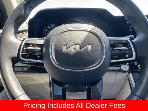 Used 2024 Kia Carnival SX Prestige FWD image 21