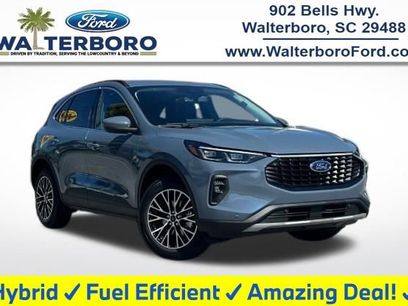 New 2025 Ford Escape SE w/ PHEV Premium Package