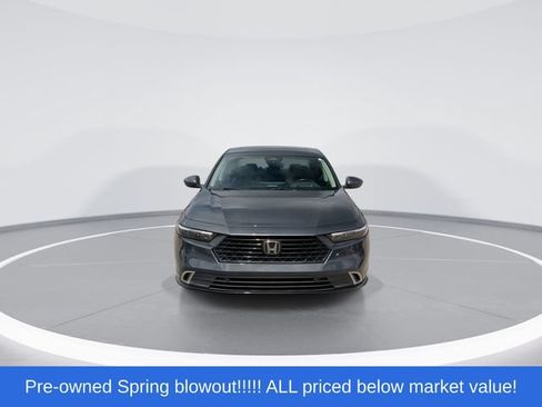 Used 2023 Honda Accord Touring image 3