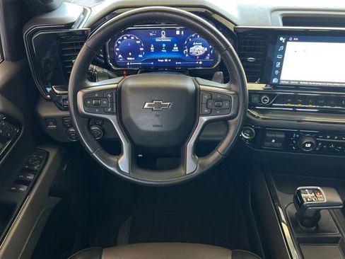 Used 2022 Chevrolet Silverado 1500 ZR2 w/ Technology Package AWD/4WD image 17