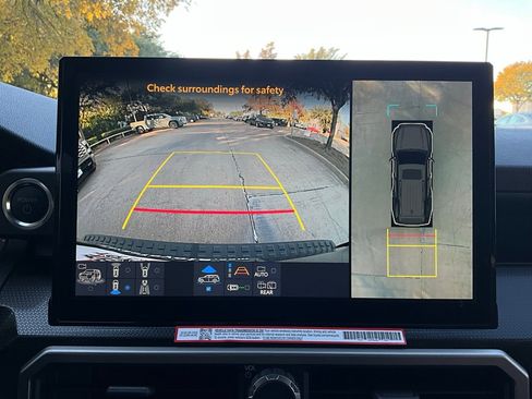 New 2025 Toyota 4Runner Limited image 36