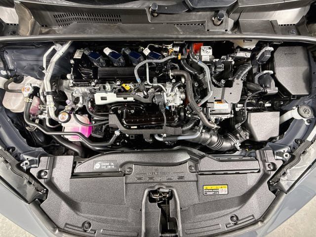 Certified 2024 Toyota Prius XLE FWD image 30