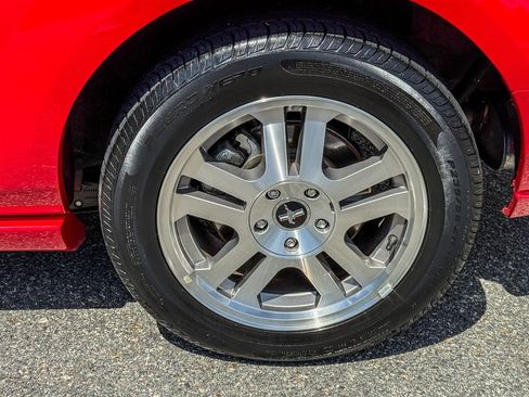 Used 2006 Ford Mustang GT RWD image 15