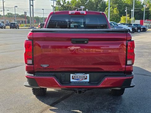 Used 2024 Chevrolet Colorado LT w/ LT Convenience Package II AWD/4WD image 16